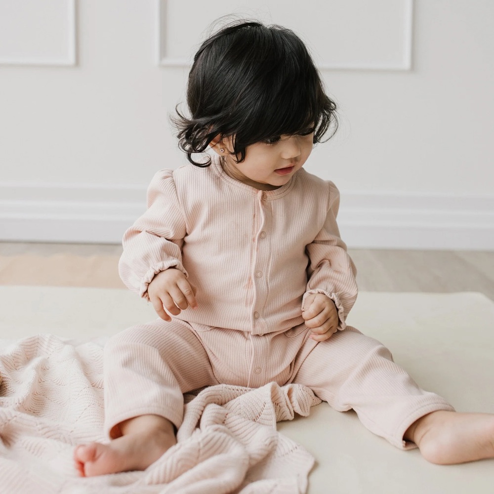 Jamie Kay onesie - Picture 1 of 5